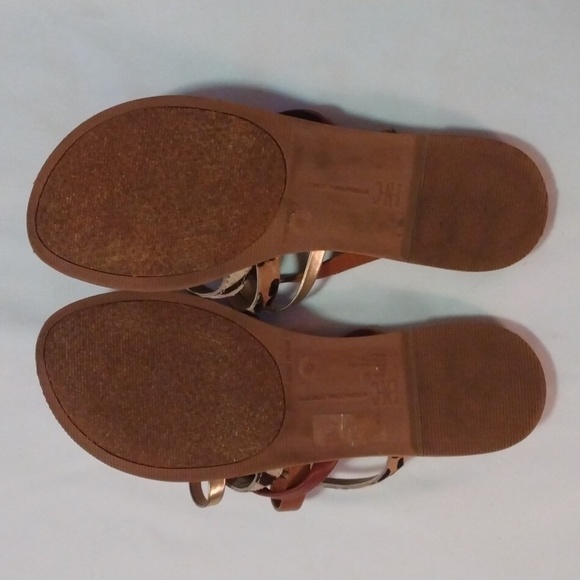 🌞🌞🌞INC International Concepts flipflops size 6 5 straps in multi colors. EUC - Picture 4 of 4
